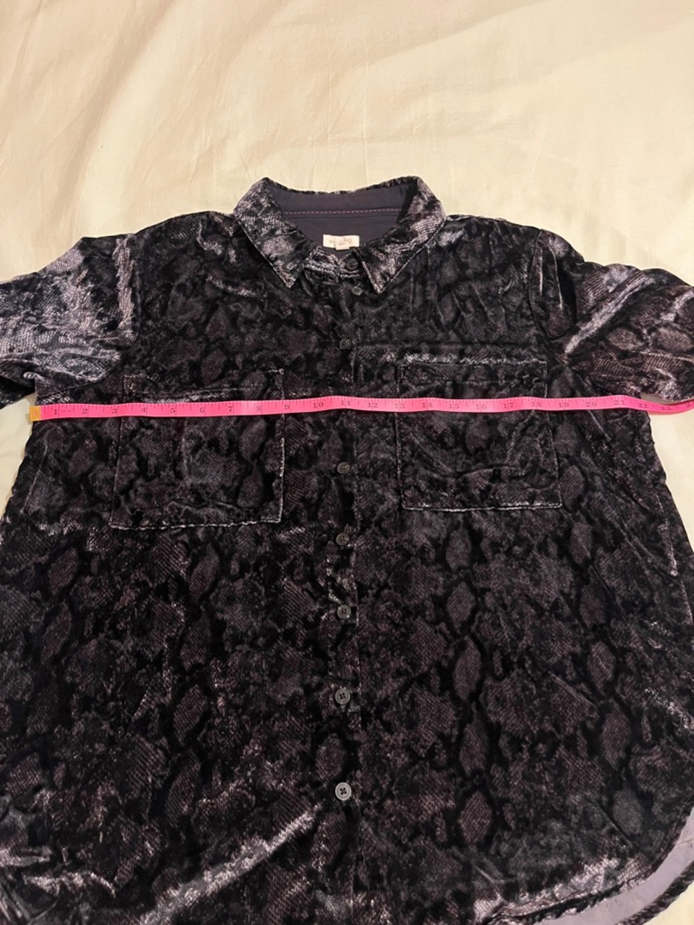 Anthropologie The Hadley Relaxed Buttondown Shirt by Pilcro: Velvet Edition - Picture 7 of 10